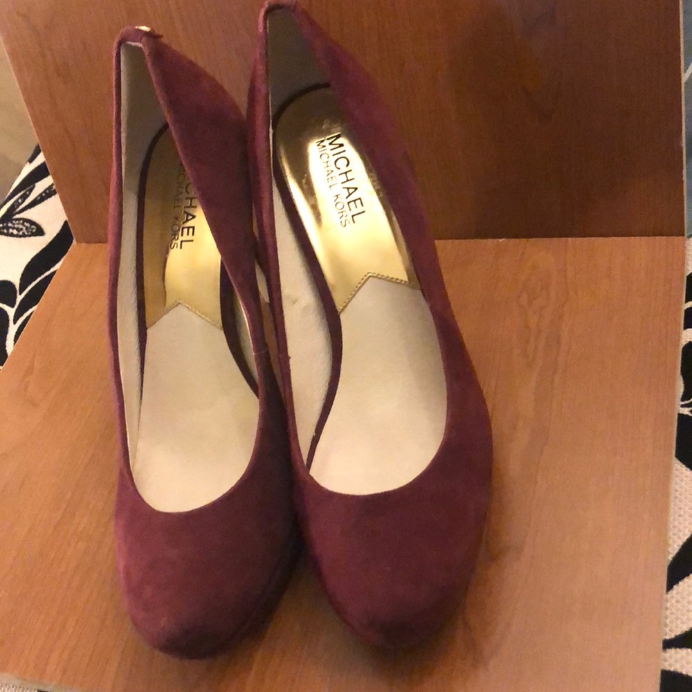 MK MICHAEL KORS MERLOT STILETTOS SIZE 9